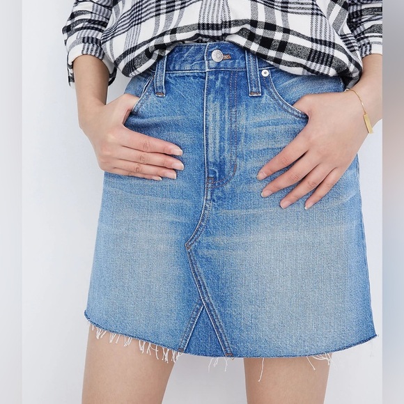 Madewell Denim Skirt - Picture 2 of 8